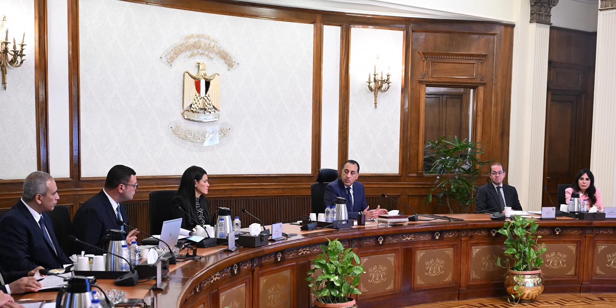 مدبولى يُتابع موقف المشروعات المشتركة بين الإسكان والهيئة الهندسية للقوات المسلحة