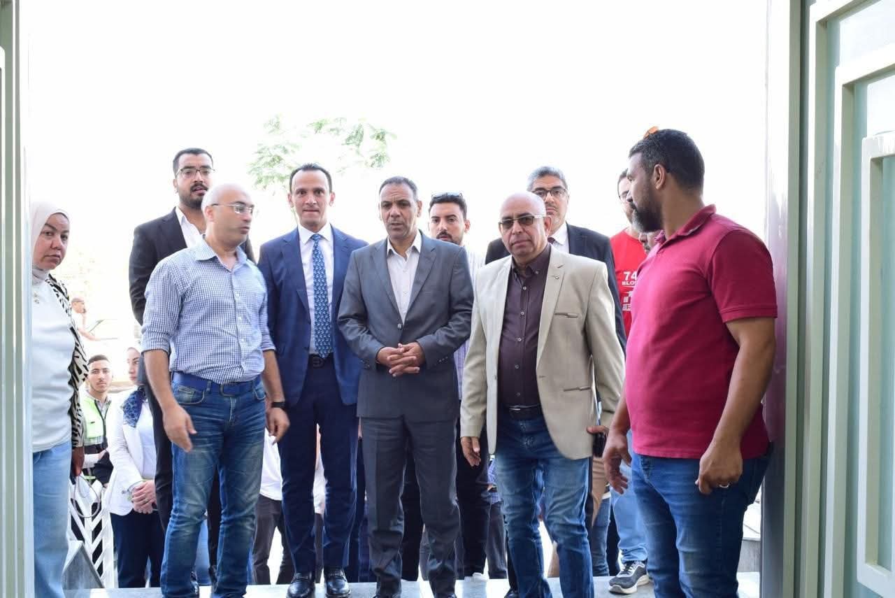 وزير الإسكان يتابع تنفيذ وحدات "ديارنا" بأكتوبر الجديدة