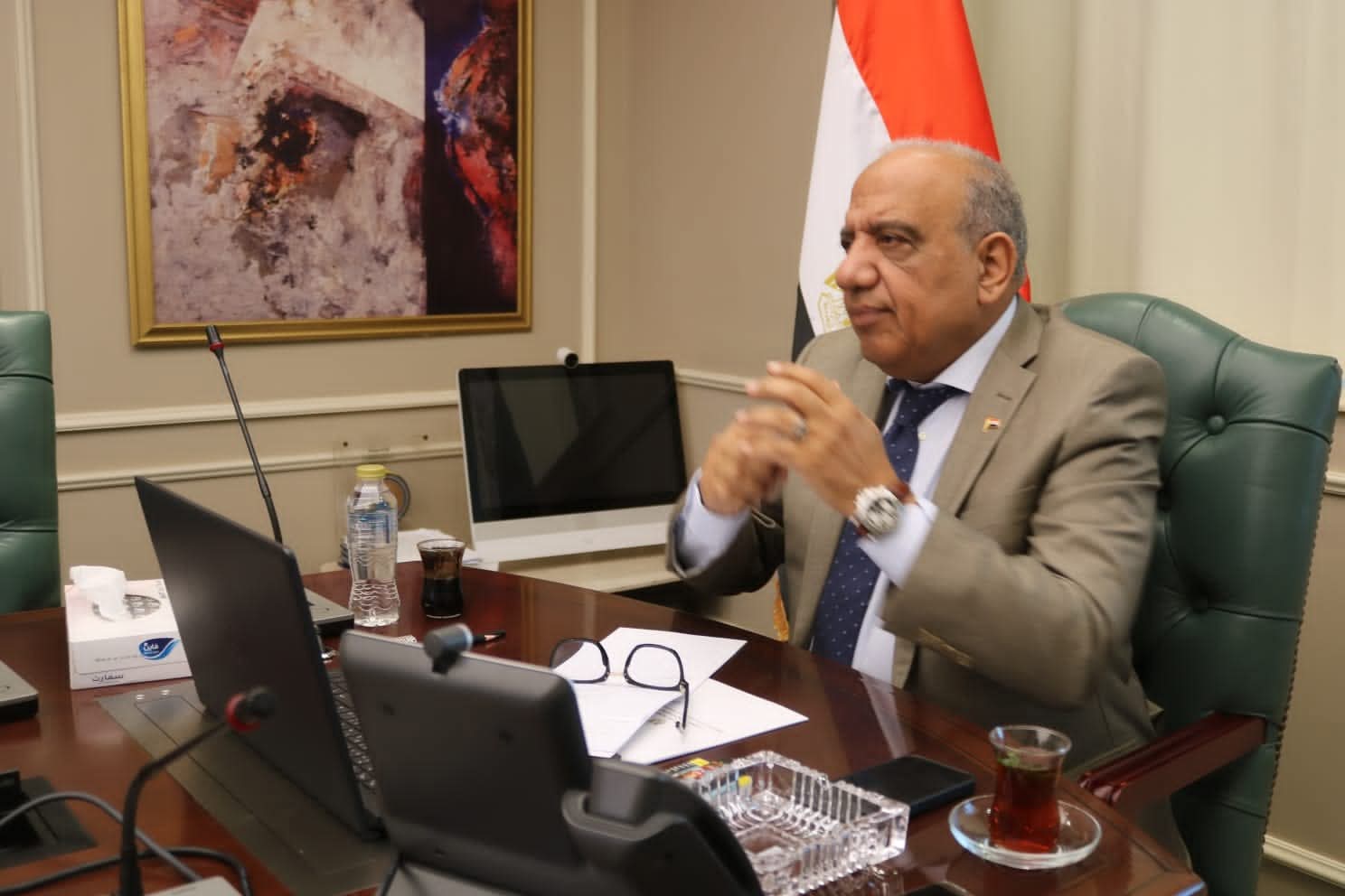 وزير الكهرباء يبحث مع مسئولي شركة مينج يانج الصينية التعاون والاستثمار في مجالات الطاقة