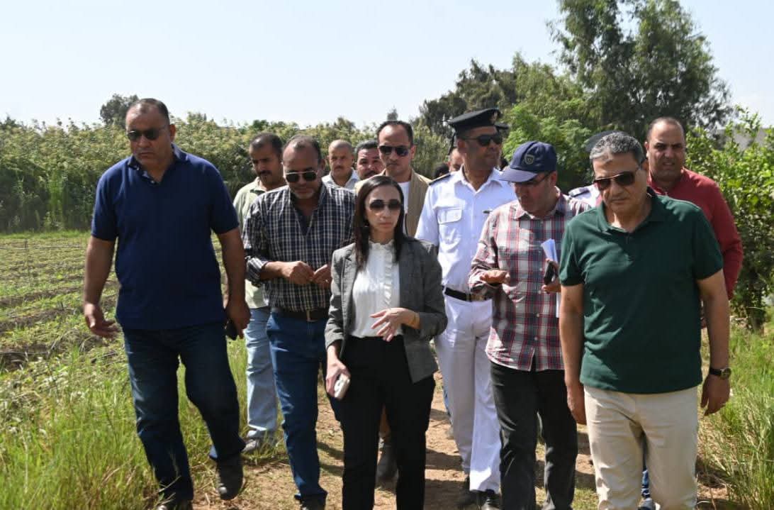 محافظ البحيرة: الوضع بأراضى طرح النهر مطمئن..المياه غمرت 61 فداناً بكوم حمادة