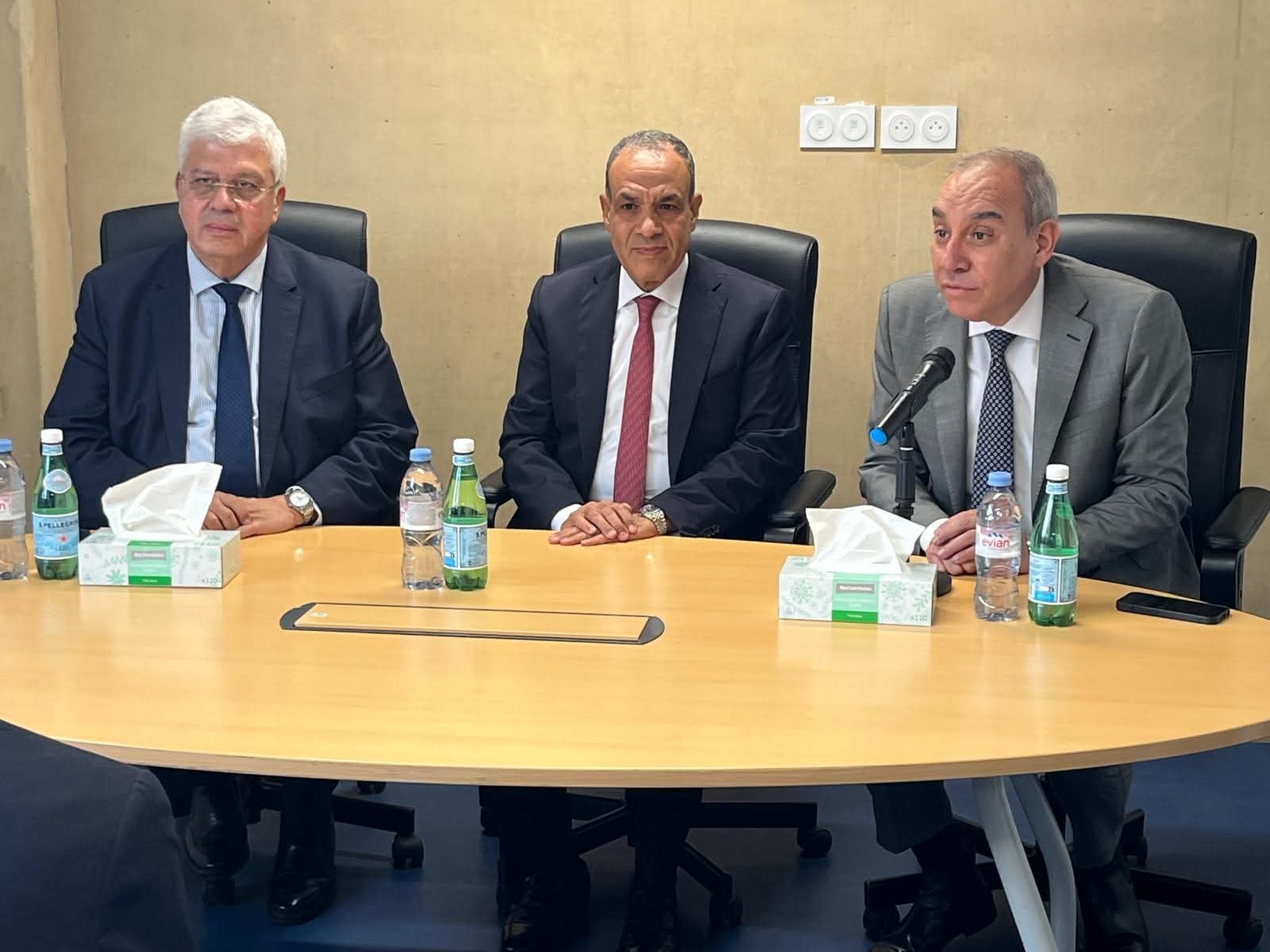 وزيرا الخارجية والتعليم العالى يزوران بيت مصر بالمدينة الجامعية الدولية فى باريس