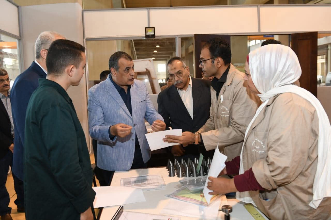 وزير الإنتاج الحربى : شركة أبو زعبل للصناعات المتخصصة من أكبر القلاع الصناعية العسكرية فى الشرق الأوسط