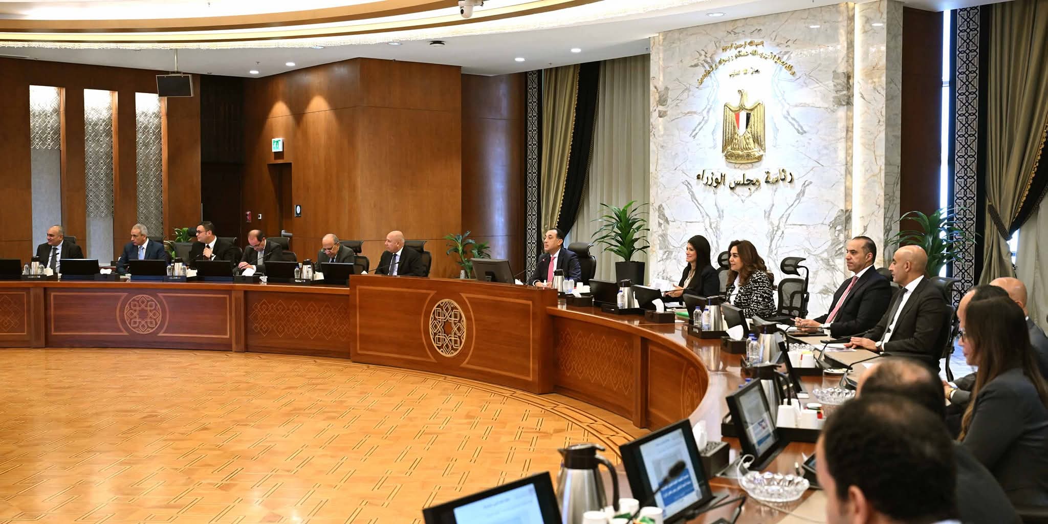 مدبولي يؤكد حرص الحكومة على تعزيز دور القطاع الخاص