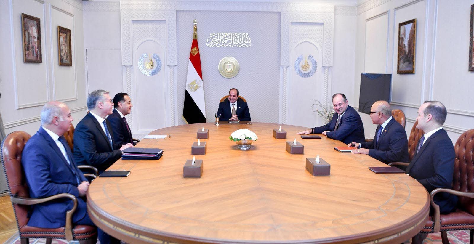 الرئيس السيسى يلتقى الرئيس التنفيذى لشركة أباتشى العالمية