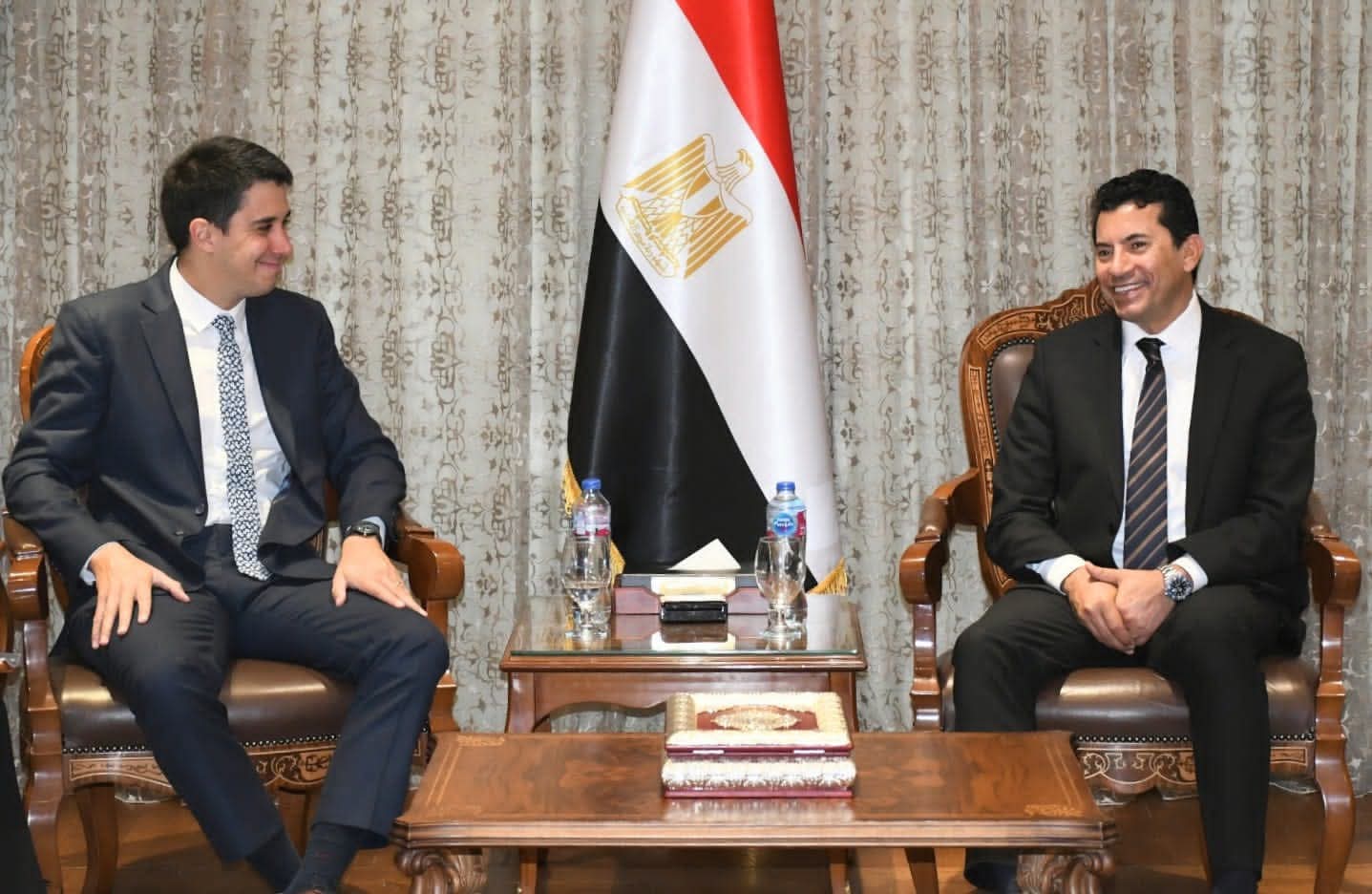 أشرف صبحى يبحث مع  الأمين العام المساعد للأمم المتحدة لشئون الشباب سبل تعزيز التعاون المشترك