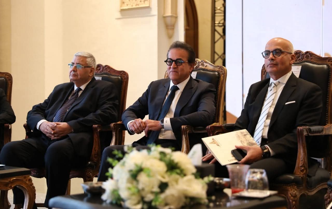 وزير الصحة يشهد افتتاح المؤتمر الدولي الخامس لكلية طب الأسنان بجامعة عين شمس