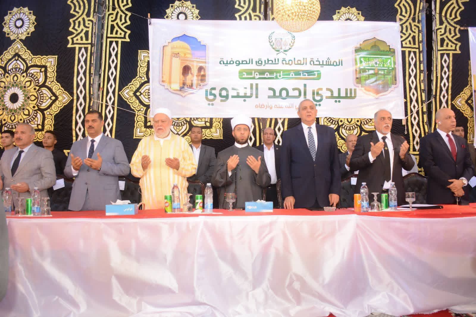 وزير الأوقاف من المولد الأحمدى:مصر بلد الأولياء والعلماء ومحفوظة بحفظ الله وبركة أوليائه الصالحين