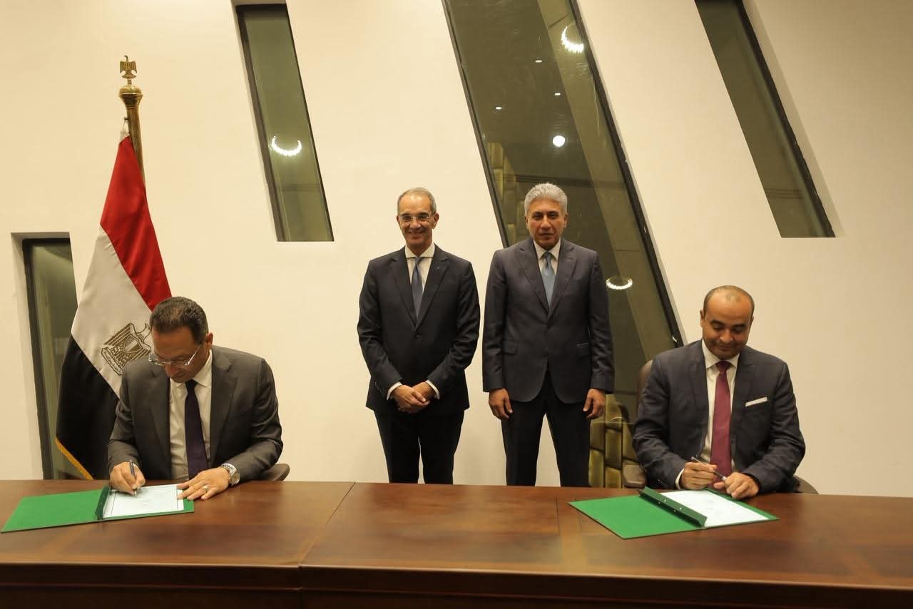 "السياحة والاتصالات" توقّعان بروتوكولين لتعزيز التحول الرقمي بالمواقع الأثرية