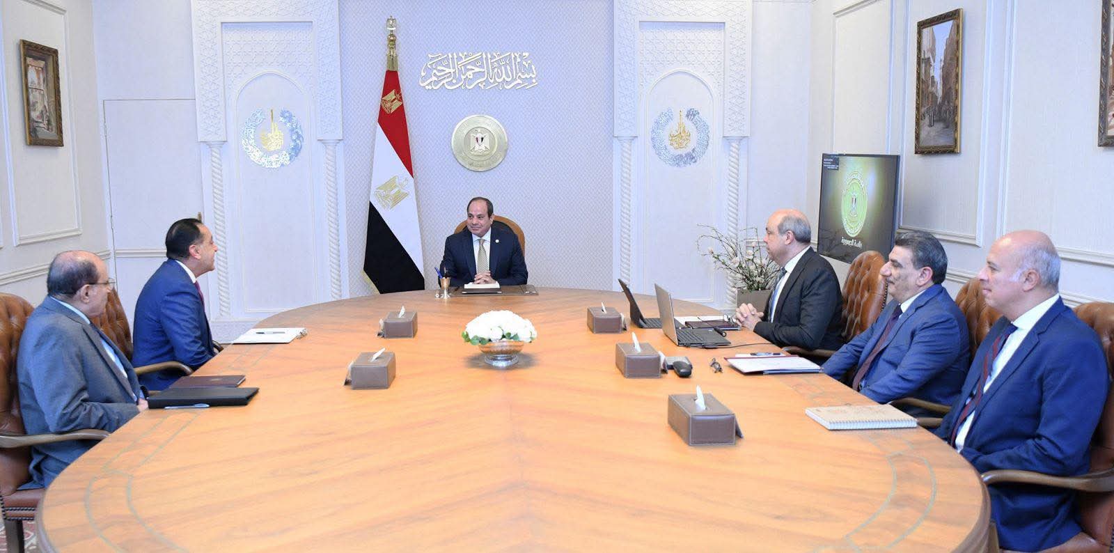 الرئيس السيسي يتابع الموقف التنفيذي لمبنى الركاب الجديد بمطار القاهرة
