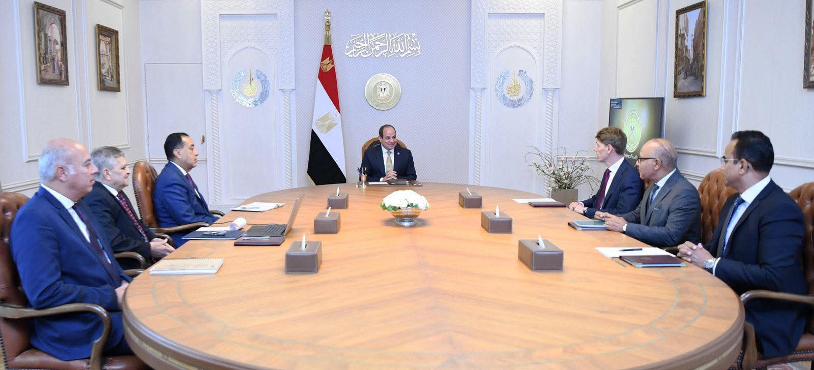 الرئيس السيسي يستقبل رئيس مجموعة ميرسك