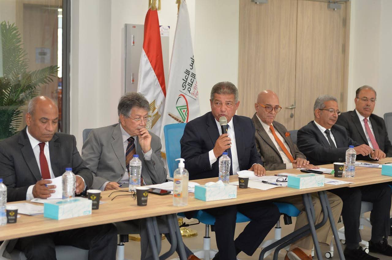 تبدأ عملها الإثنين.. تشكيل 8 لجان فرعية لوضع خارطة طريق شاملة لتطوير الإعلام المصري.
