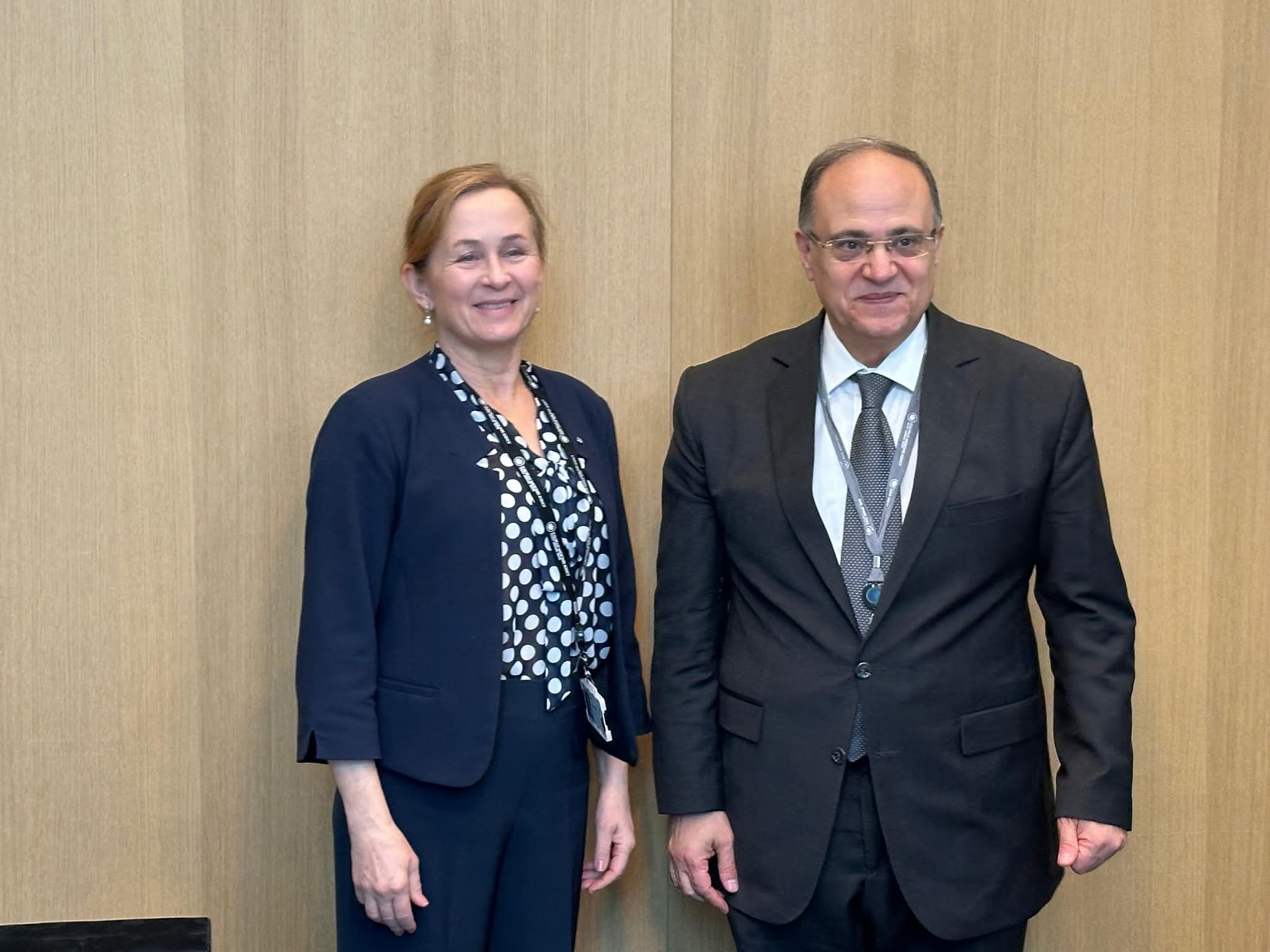 رئيس هيئة الدواء المصرية يبحث مع نظيرته السويدية تعزيز التعاون في مجالات التنظيم الرقابي والتحول الرقمي