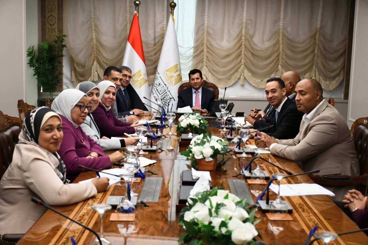 تنفيذًا لتوجيهات الرئيس السيسي.. وزير الشباب والرياضة يطلق برنامجًا متكاملًا لزيارات الشباب إلى سيناء