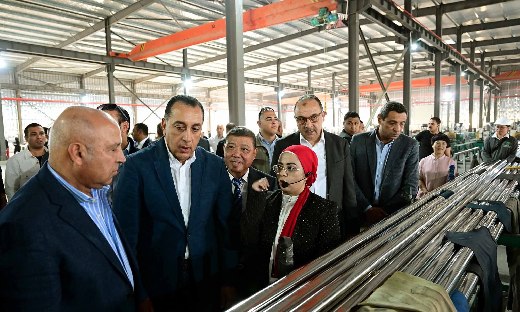 رئيس الوزراء يفتتح مصنع "تشينج شان للصناعة" لإنتاج المواسير الصلب والأثاث المعدني باستثمارات 4,5 مليون دولار