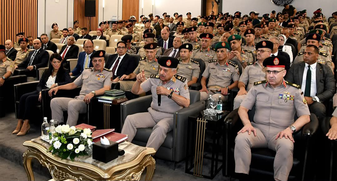 وزير الدفاع يشهد مناقشة البحث الرئيسى لمركز الدراسات الإستراتيجية للقوات المسلحة