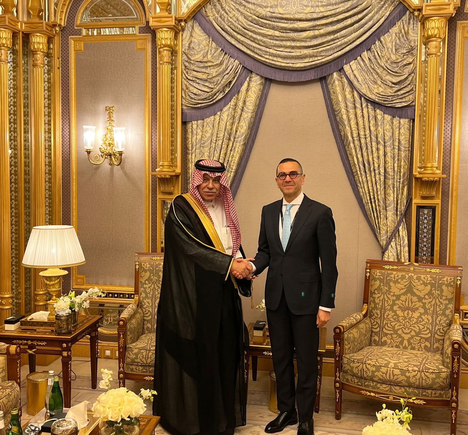 وزير الاستثمار يبحث مع وزير التجارة السعودي تعزيز العلاقات بين البلدين