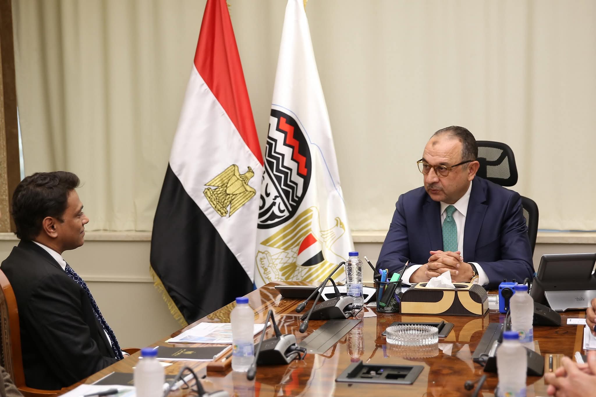 وزير قطاع الأعمال العام يستقبل وفدًا من شركة "إندوراما" العالمية لبحث مجالات التعاون المشترك
