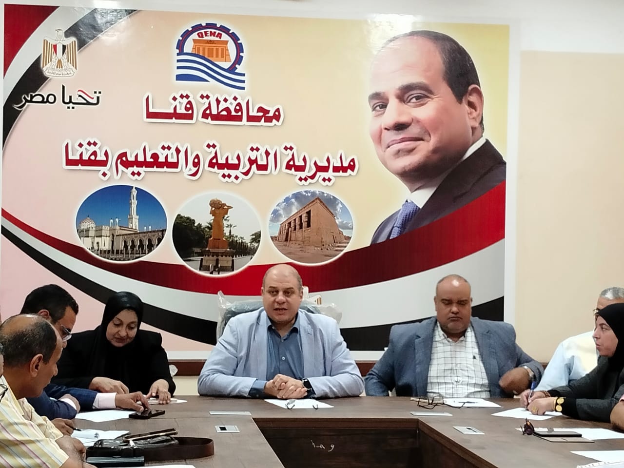استبعاد مدير مدرسة بقنا لإخلاله بالمقدسات الوطنية