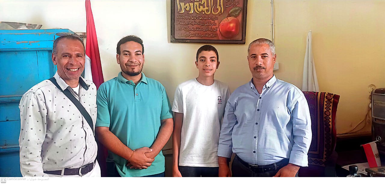 طالب من أبوتشت يتأهل لبطولة الجمهورية لتنس الطاولة.. ومدير الإدارة يشيد بتفوقه