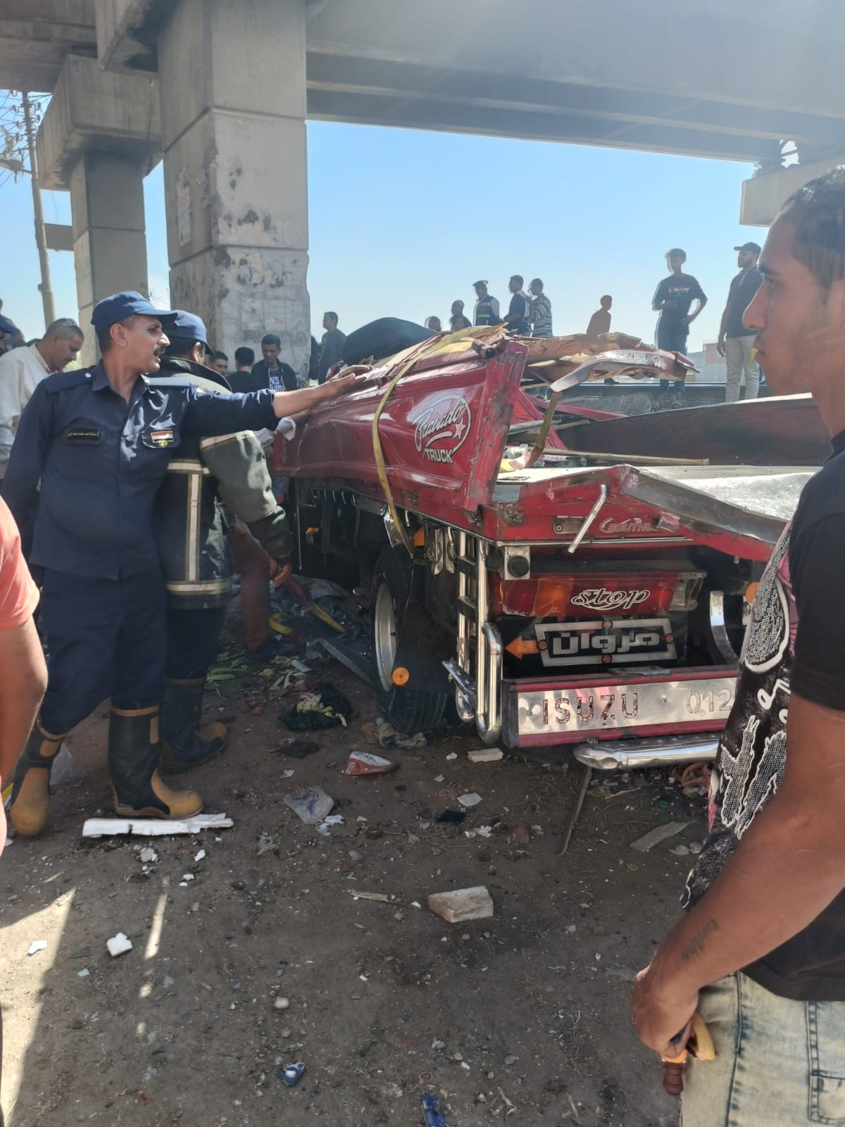 مصرع شخص وإصابة ٦ آخرين, أثر إنقلاب سيارة من أعلى كوبرى بكفر الدوار بالبحيرة