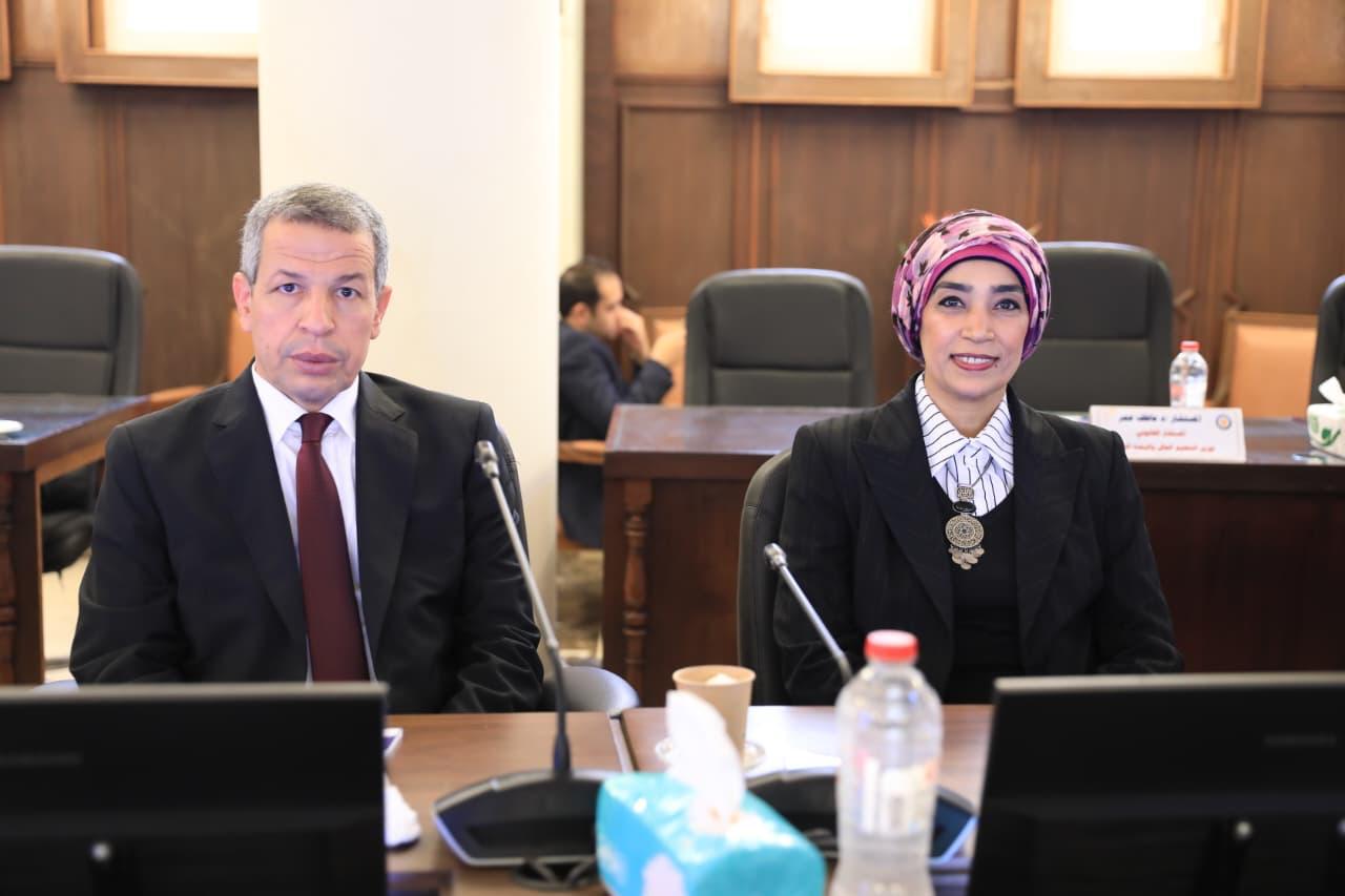 جامعة الأقصر تستعرض جهودها في دعم الطلاب خلال اجتماع الأعلى للجامعات