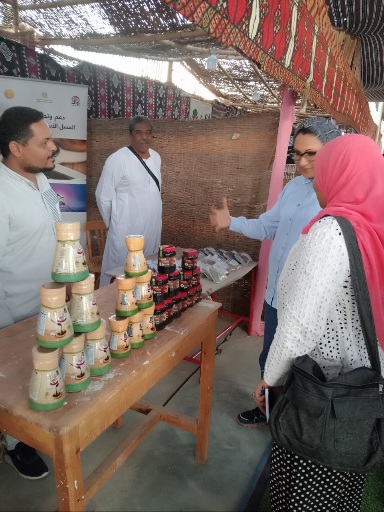 قنا تبرز حضورها في معرض "EGY AGRI" بالوادي الجديد بمنتجاتها التراثية والزراعية المتميزة