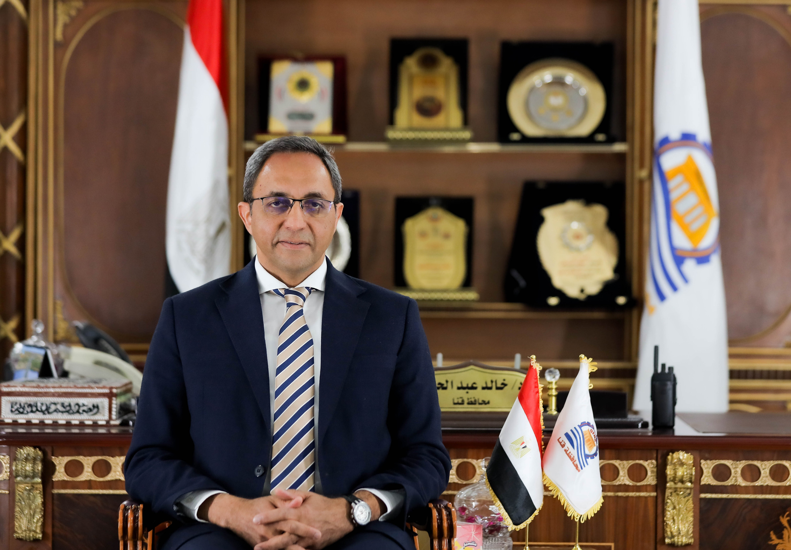 شاشات عرض كبرى بميادين قنا لبث افتتاح المتحف المصري الكبير