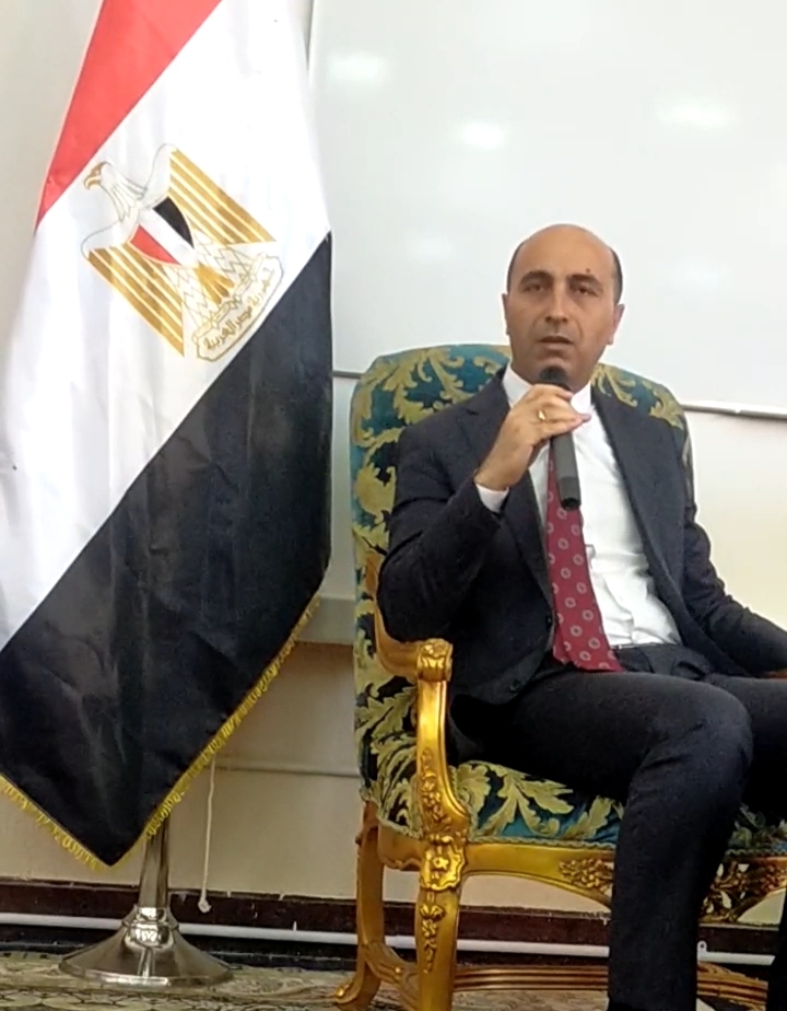 رئيس جامعة دمنهور: حريصون على توفير بيئة تعليمية  بالجامعة الأهلية تضع الطالب في مقدمة أولوياتها