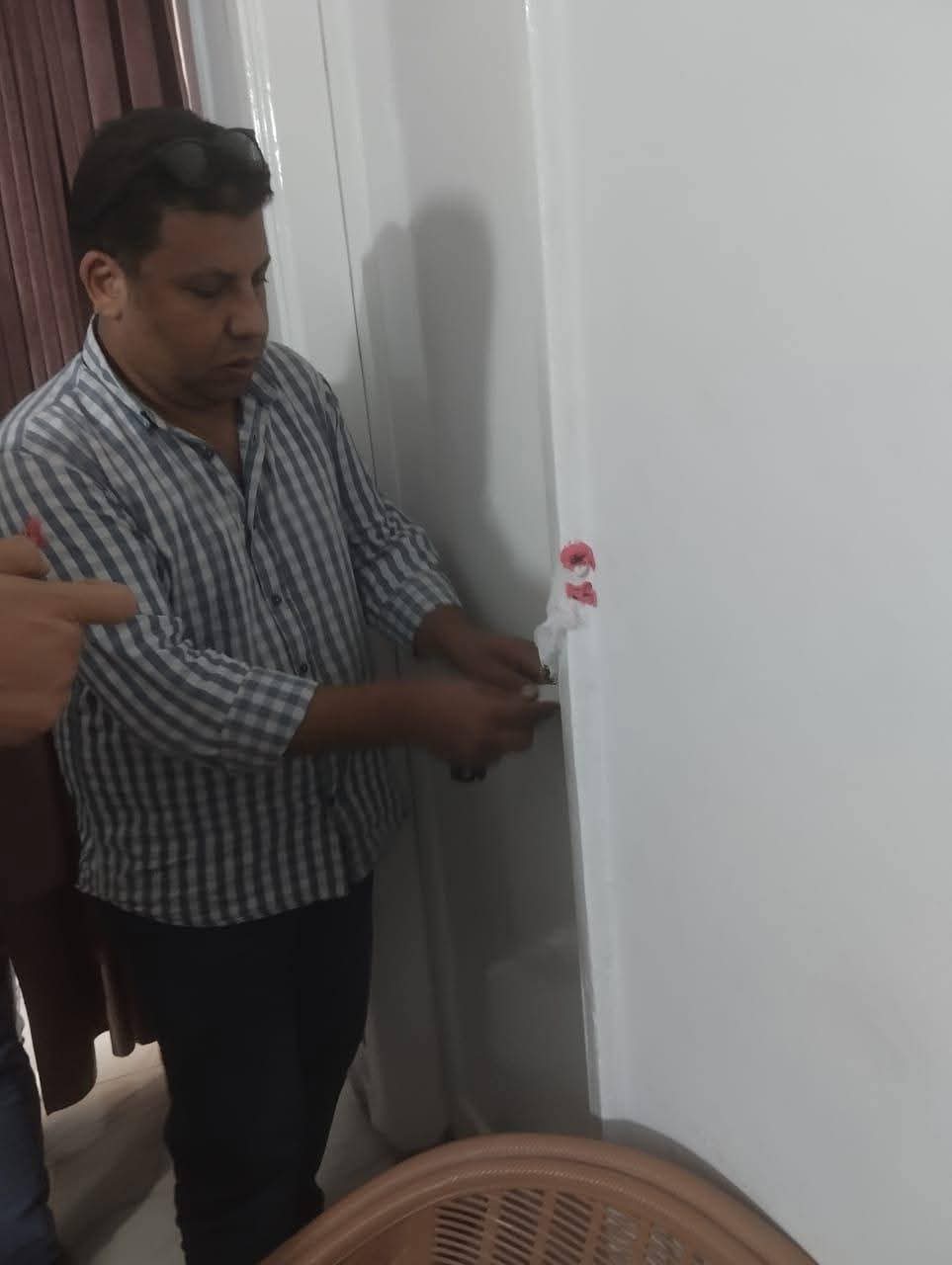 ضبط حاصلة على دبلوم تدير مركز طبى للأمراض الجلدية والتجميل بالبحيرة
