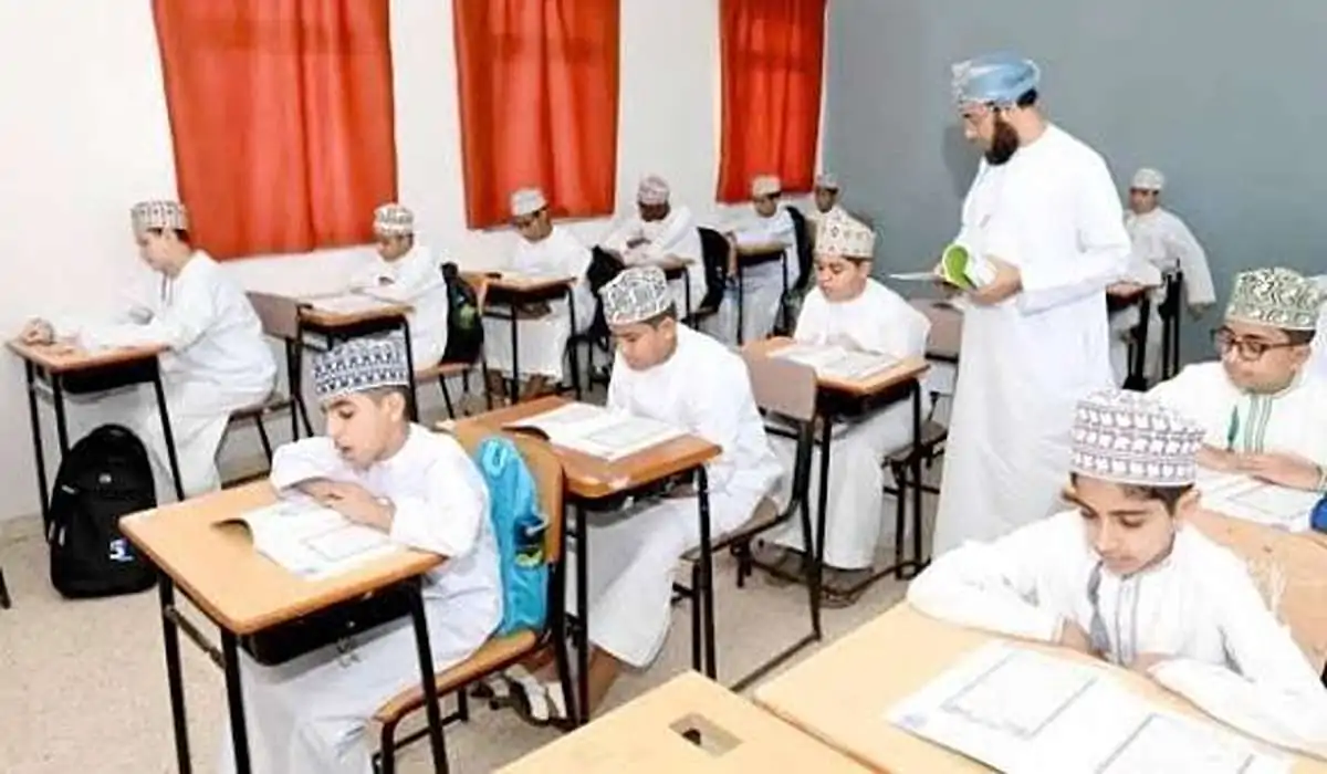 موعد بداية العام الدراسي الجديد في عمان.. تفاصيل التقويم ونظام الدوام