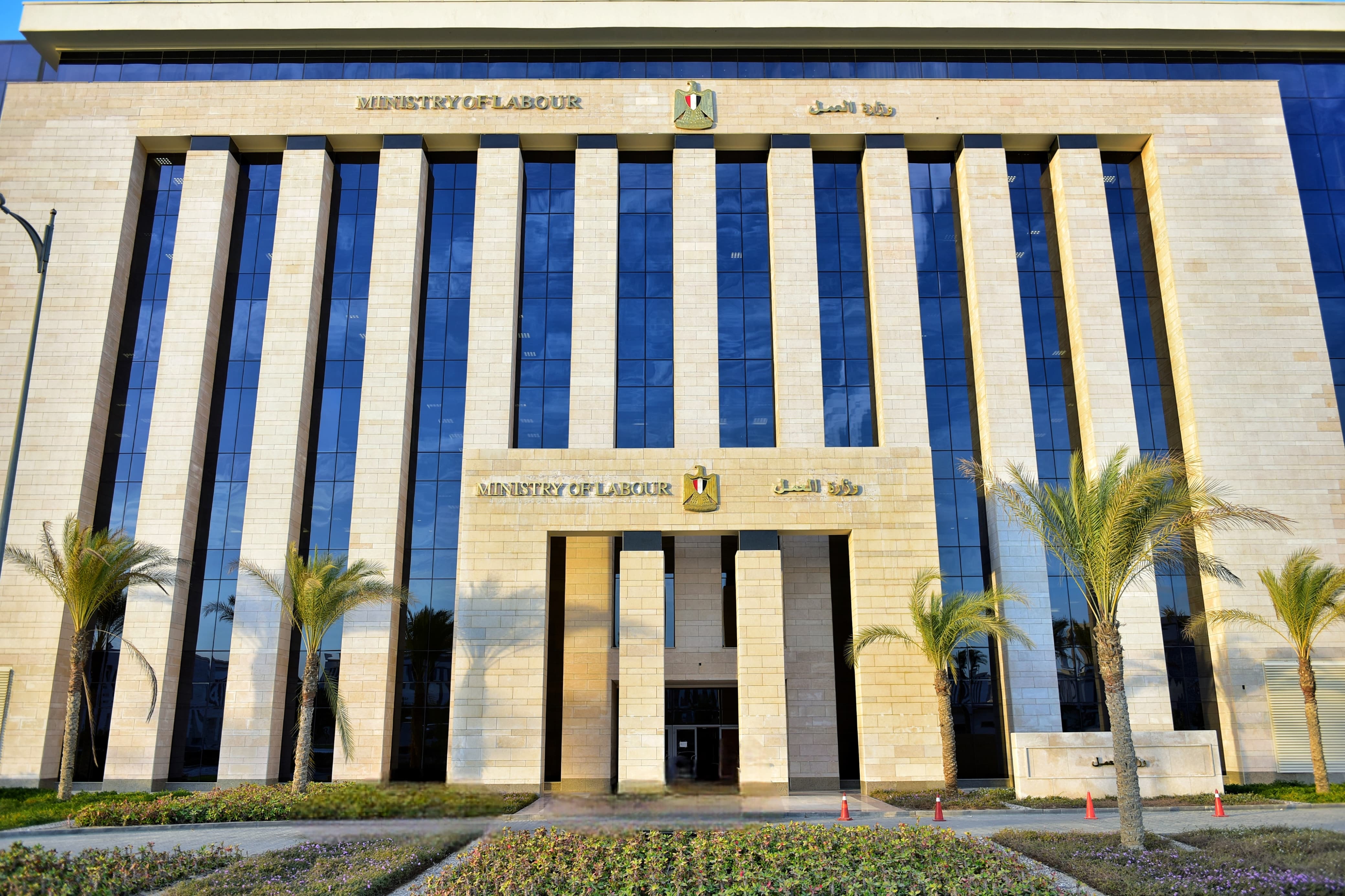 براتب 300 دينار.. «العمل» تعلن وظائف جديدة بالأردن