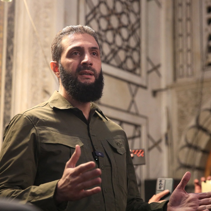 زيارة تاريخية للرئيس السوري أحمد الشرع إلى البيت الأبيض دون مراسم استقبال رسمي