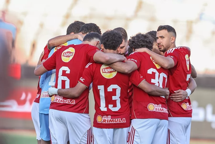 الأهلي على صفيح ساخن.. 5 لاعبين مهددون بالرحيل في يناير!