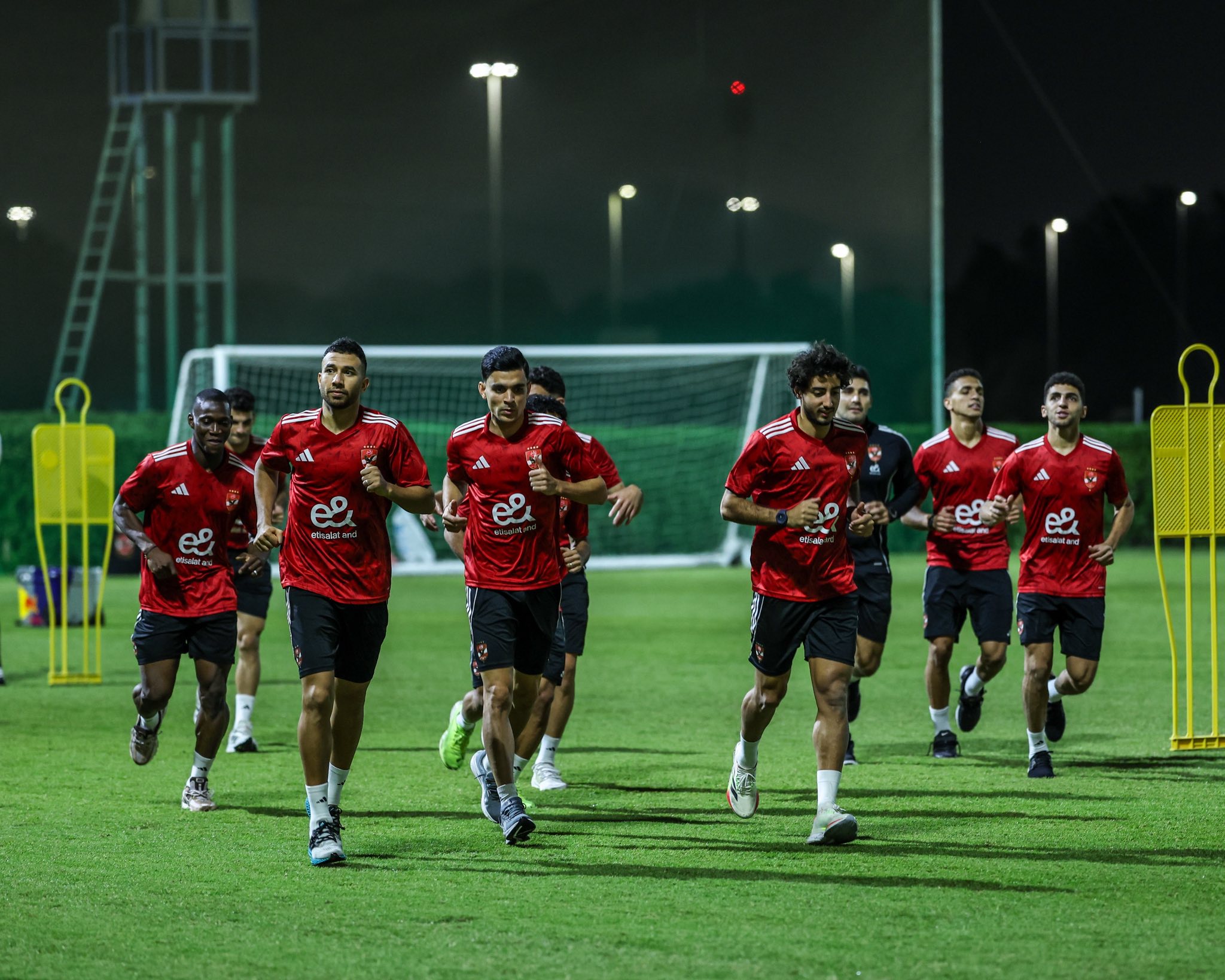 القناص يقود هجوم الأهلي أمام الزمالك في نهائي كأس السوبر