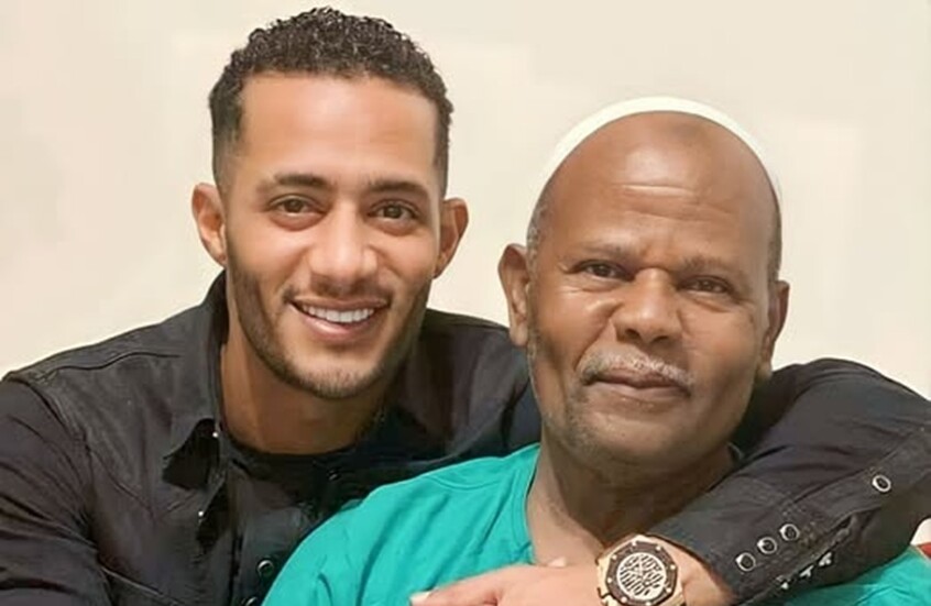الفنان محمد رمضان يعلن وفاة والده