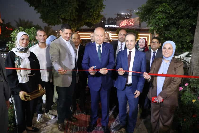 محافظ القاهرة يفتتح معرض "زهور مصر ومنتجات الخريف"