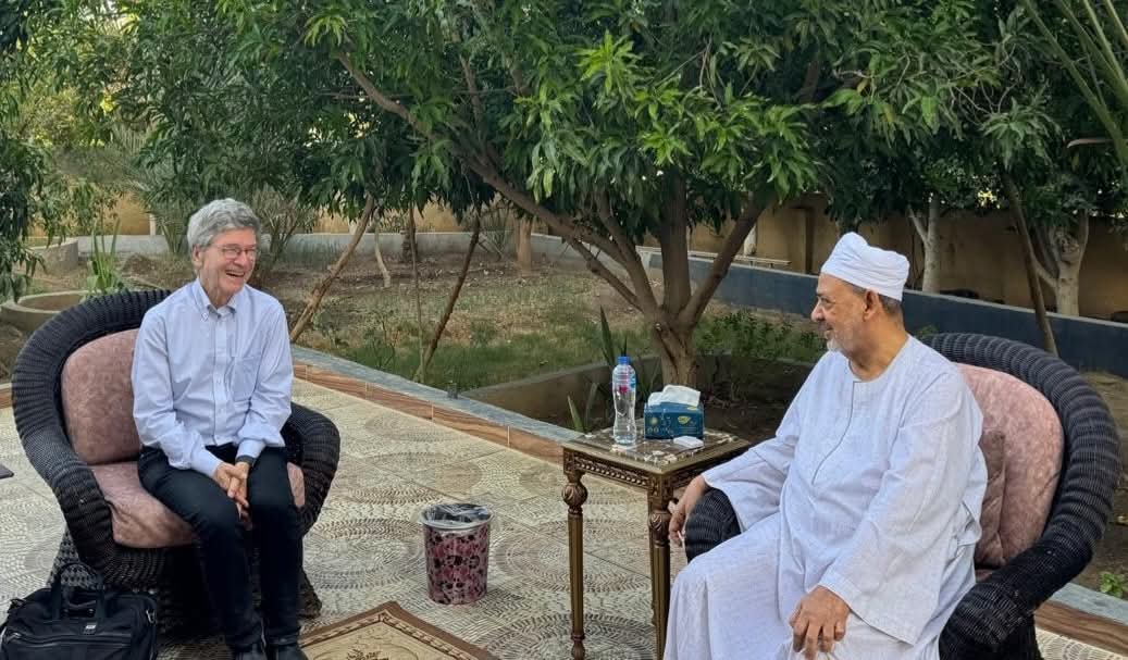 المفكر العالمى جيفري ساكس : الإمام الطيب صوت الحق والإنسانية وعلى العالم أن يستمع لرؤاها جيدًا