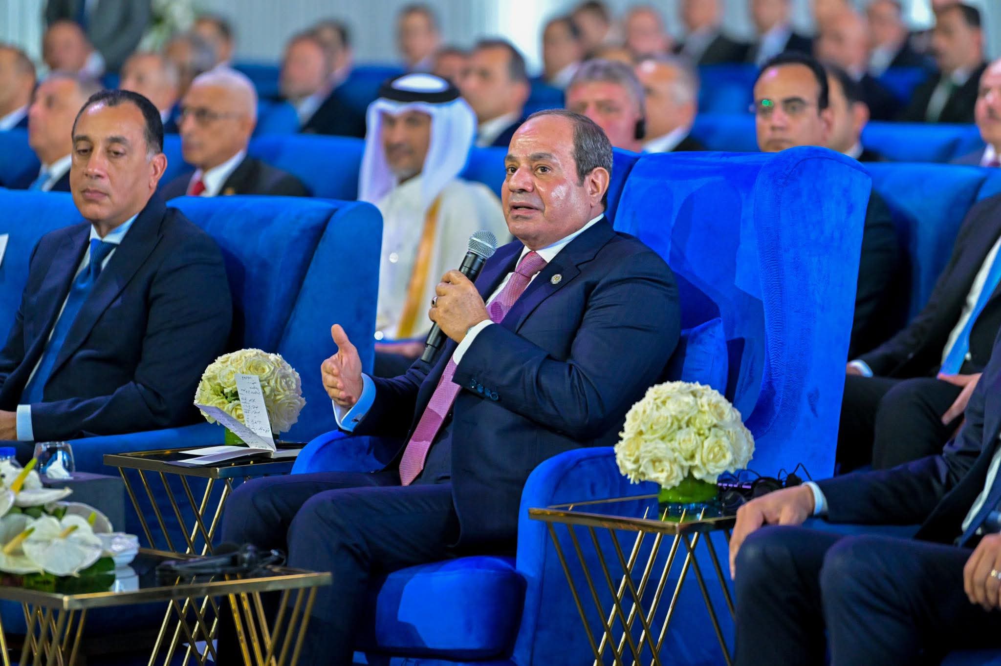 الرئيس السيسي: مصر تتمتع بفرص استثمارية واعدة بفضل موقعها الجغرافى المتميز