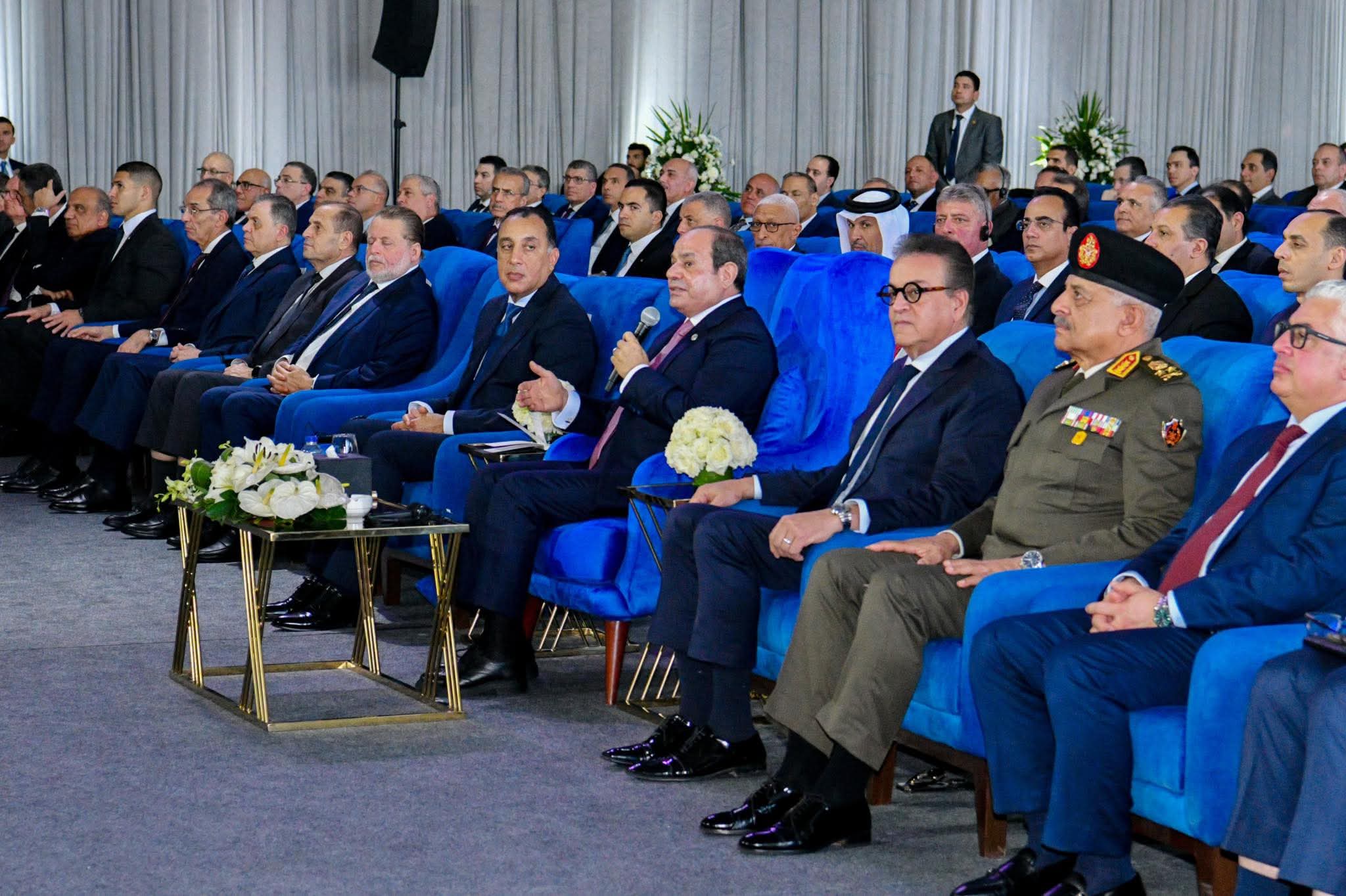 السيسي : نجحنا فى التحدى بالله وتحمل المصريين 