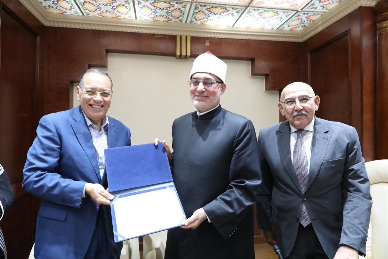 مفتى الجمهورية : الشائعات تهدد الأمن القومي وتؤثر على ثقة المجتمع بين أفراده والمؤسسات الوطنية