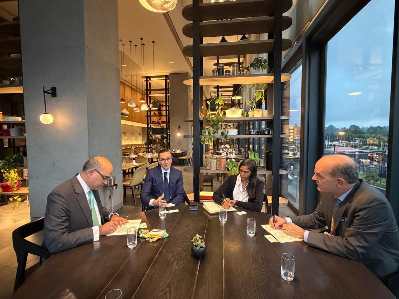 وزير الاستثمار يلتقي المدير التنفيذي لشركة BCG – Boston Consulting Group بواشنطن