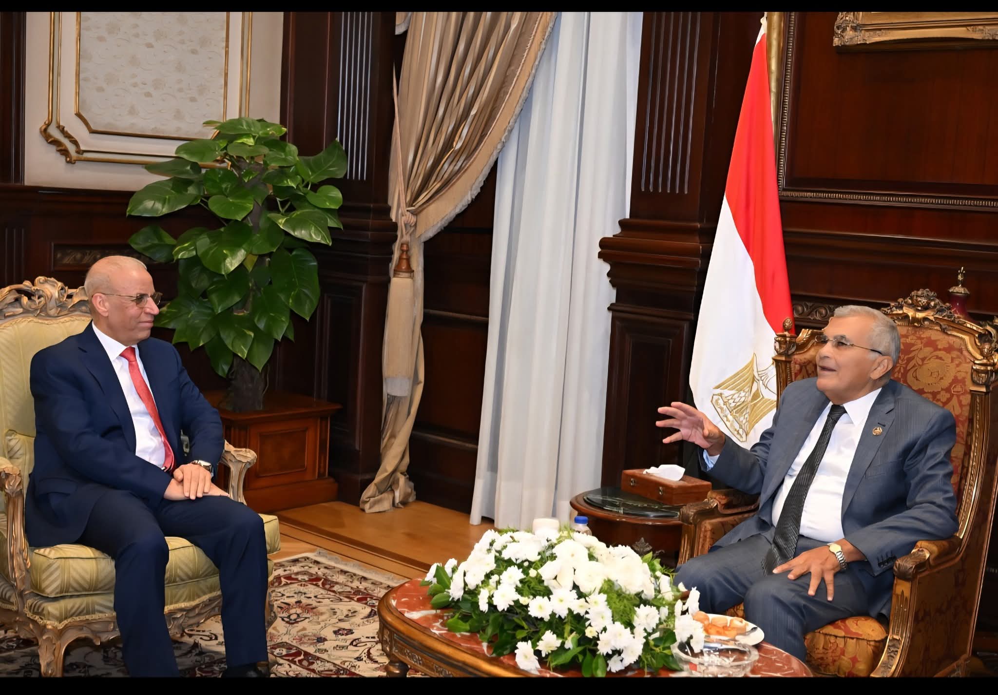 رئيس مجلس الشيوخ يشيد بعمق العلاقات التاريخية بين مصر والعراق