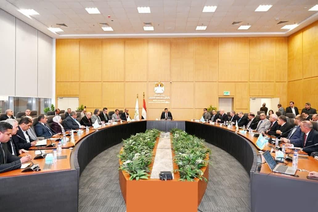 وزير الإسكان يصدر حزمة تكليفات لرؤسا شركات مياه الشرب والصرف الصحي بالمحافظات