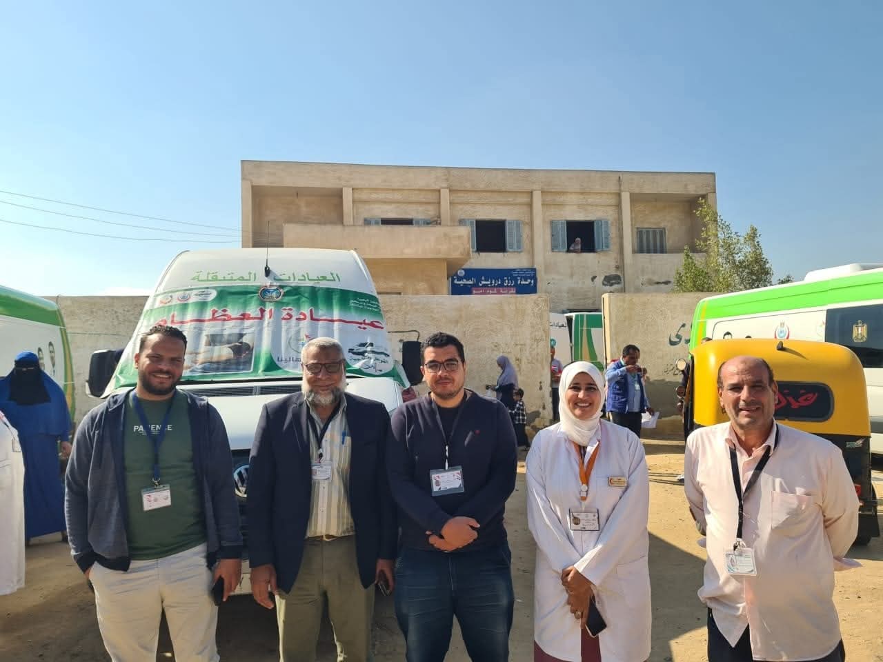الكشف على ٨٤٣ مواطناً خلال قافلة طبية مجانية بكوم أمبو بالبحيرة 