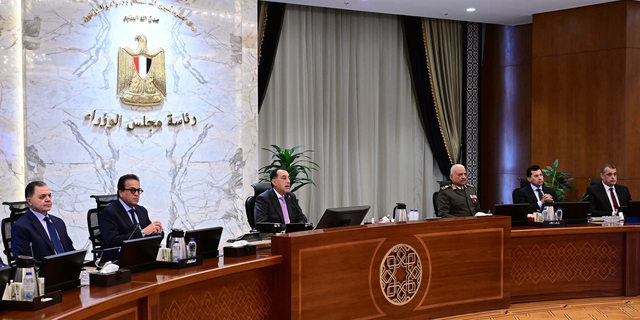 مجلس الوزراء يوافق على 12 قراراً..تعرف عليها