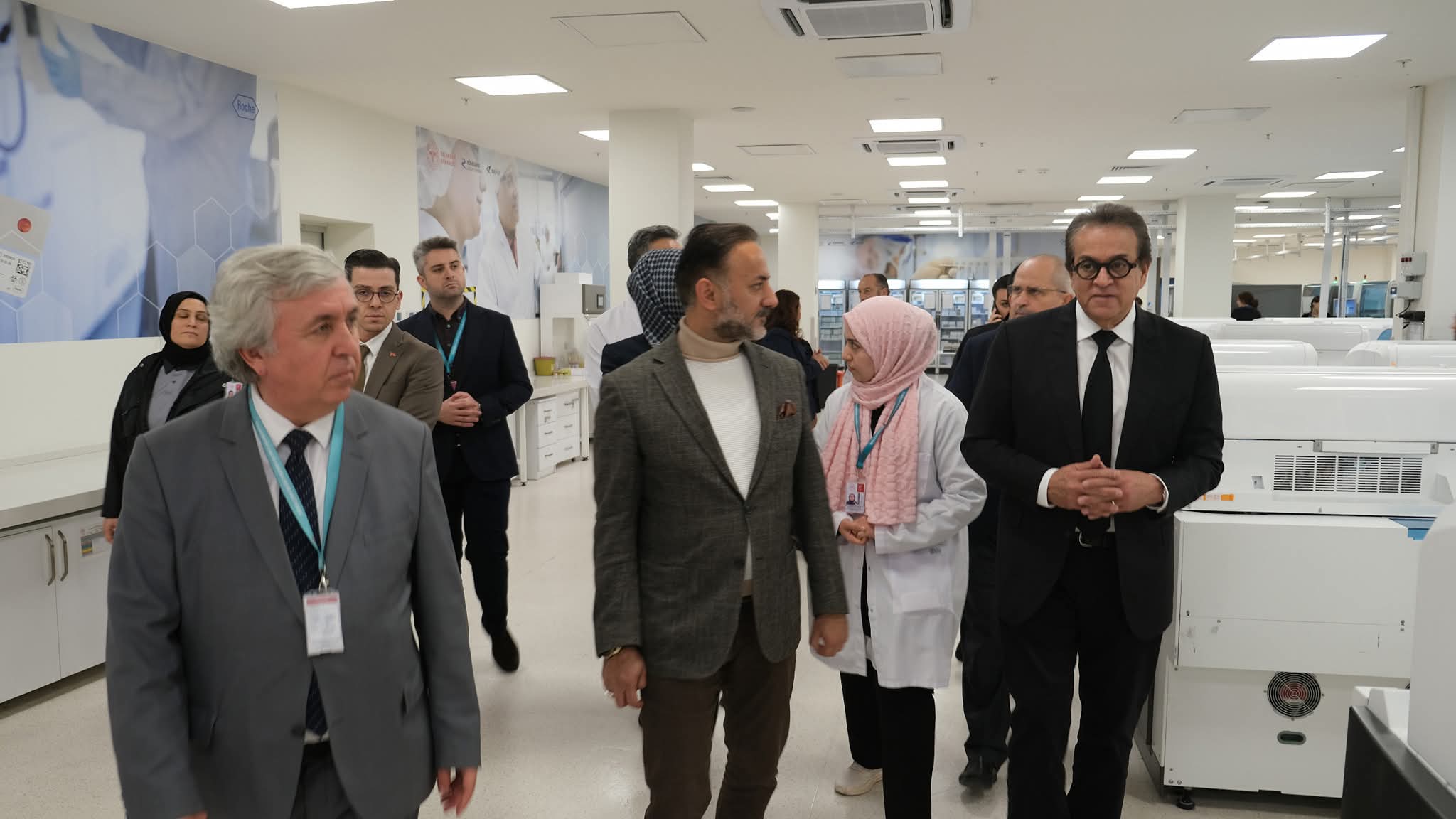وزير الصحة يزور أكبر مجمع طبى فى أوروبا بإسطنبول