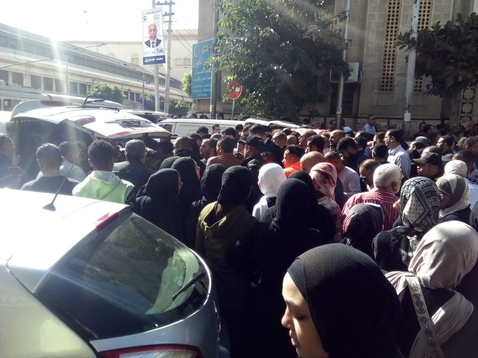تشييع جثمان مهندس الإسكندرية وسط حالة من الحزن.. وتفاصيل جديدة في واقعة مقتله بالموقف الجديد