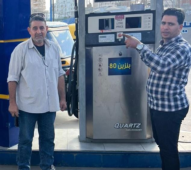 ضبط محطتين وقود لتصرفهما في 190 ألف لتر سولار وبنزين بالبيع في السوق السوداء بالبحيرة