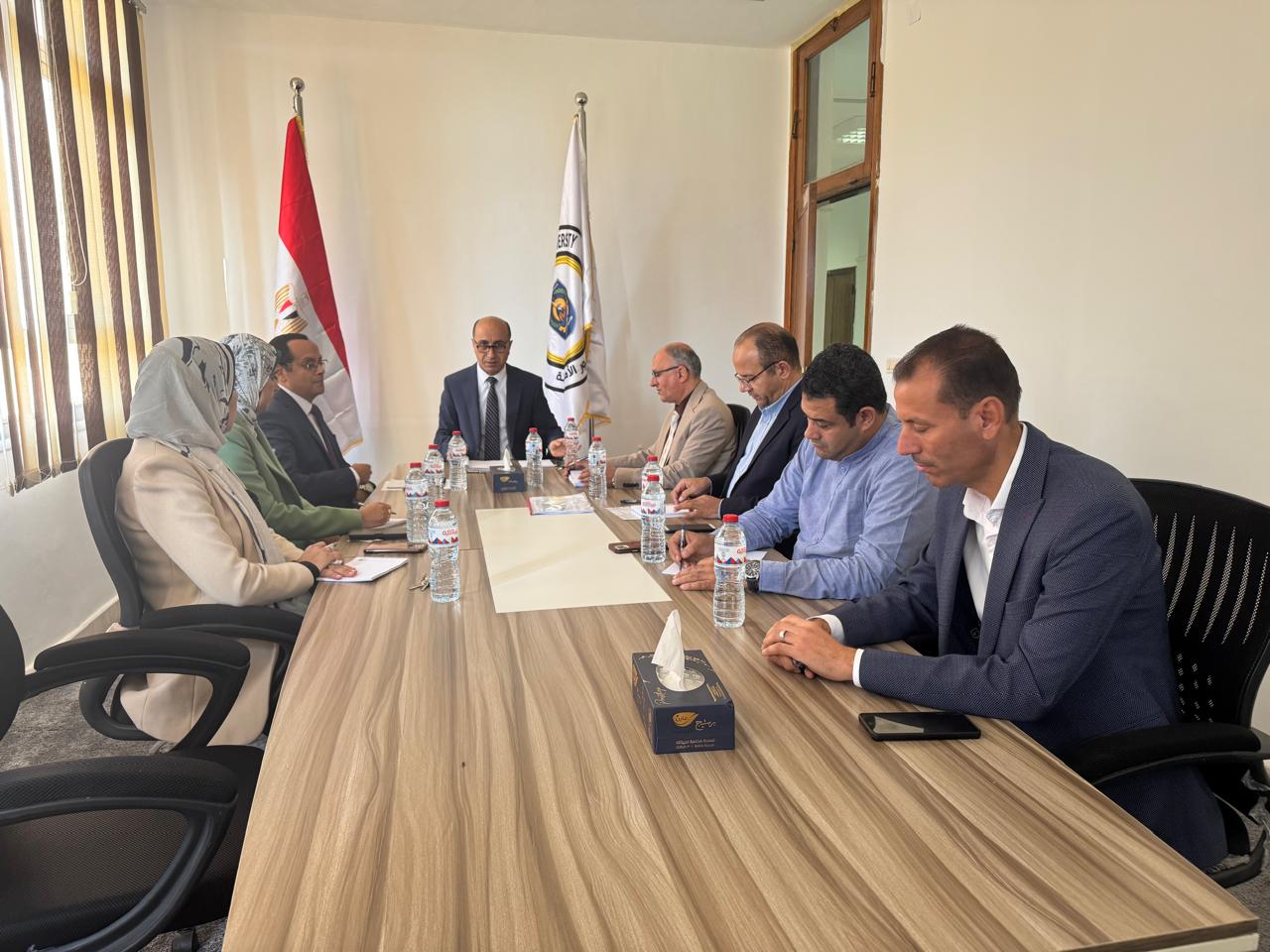 مجلس جامعة دمنهور الأهلية يشيد بإنتظام إمتحانات الميد تيرم