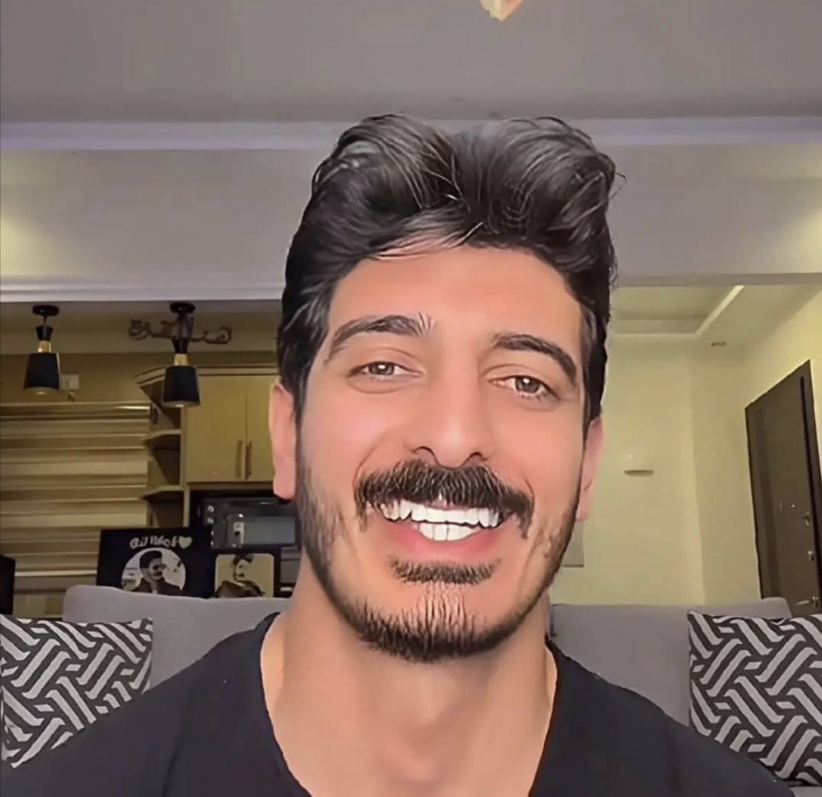 تجديد حبس البلوجر شاكر محظور 45  يوماً